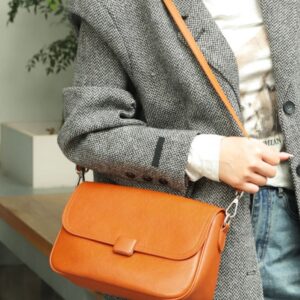 Real Leather Women's Bag Cross-border New Single Shoulder Crossbody Bag, Top Layer Cowhide, College Style Mailman Bag, Commuting Cambridge Bag